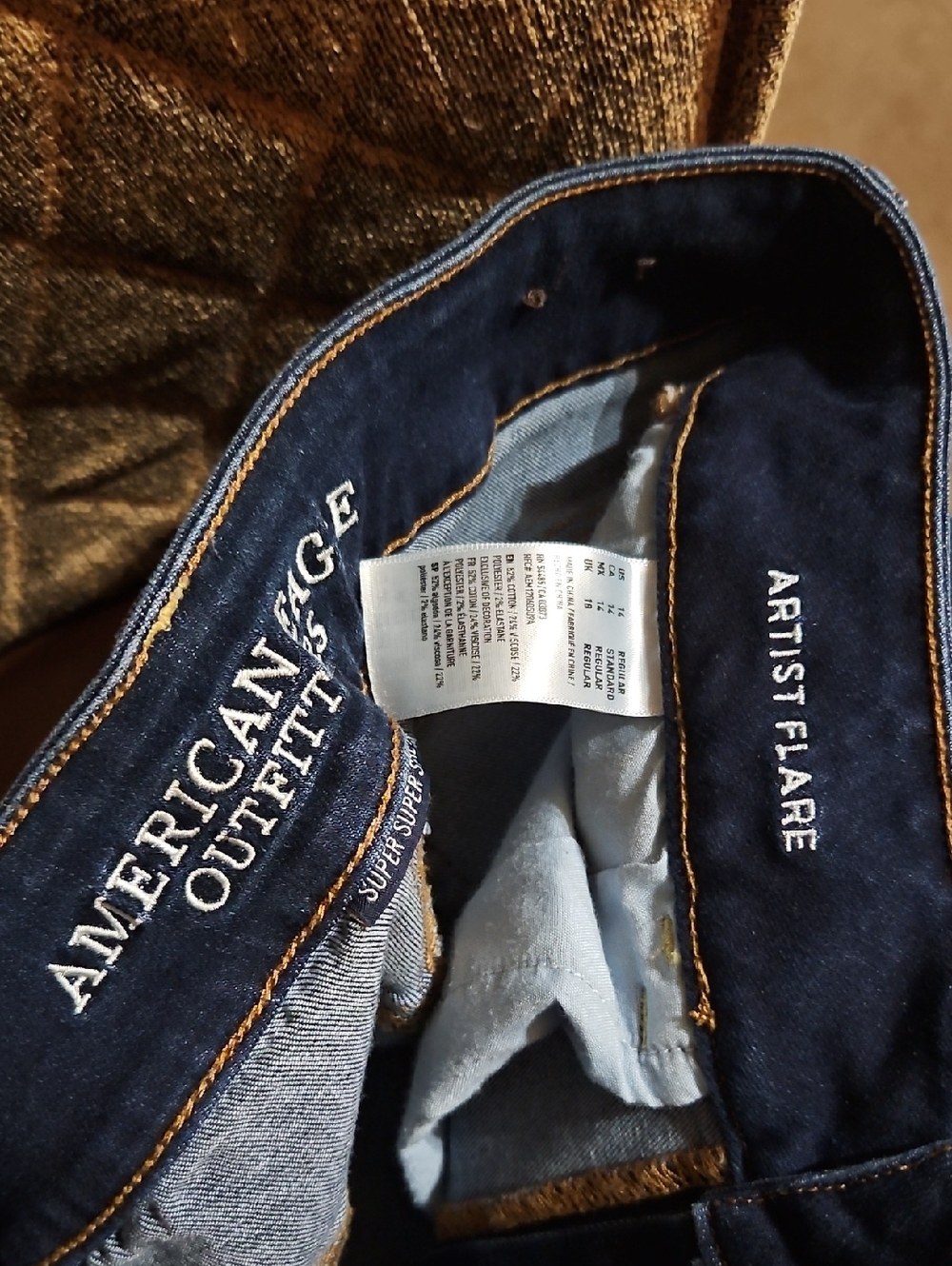 American Eagle Distressed Blue Super Super Stretch Artist Flare Jeans Mid Rise - Picture 3 of 3